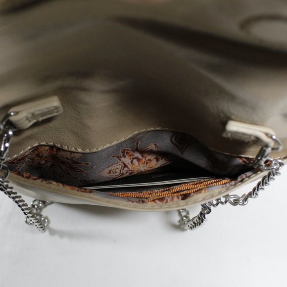 HOBO Daria Leather Clutch Crossbody Bag - Beige - Picture 4 of 6